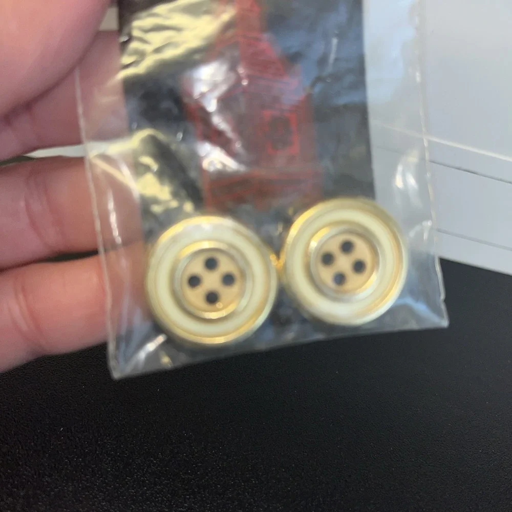 Vintage London Fog Replacement Buttons Gold Cream/Off While Set 2